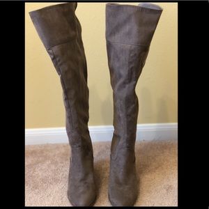Madden Girl Knee High/Over knee Suede Boots